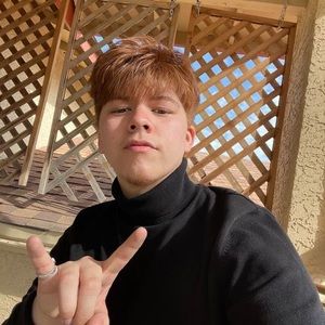 Meet your Posher, Gabriel